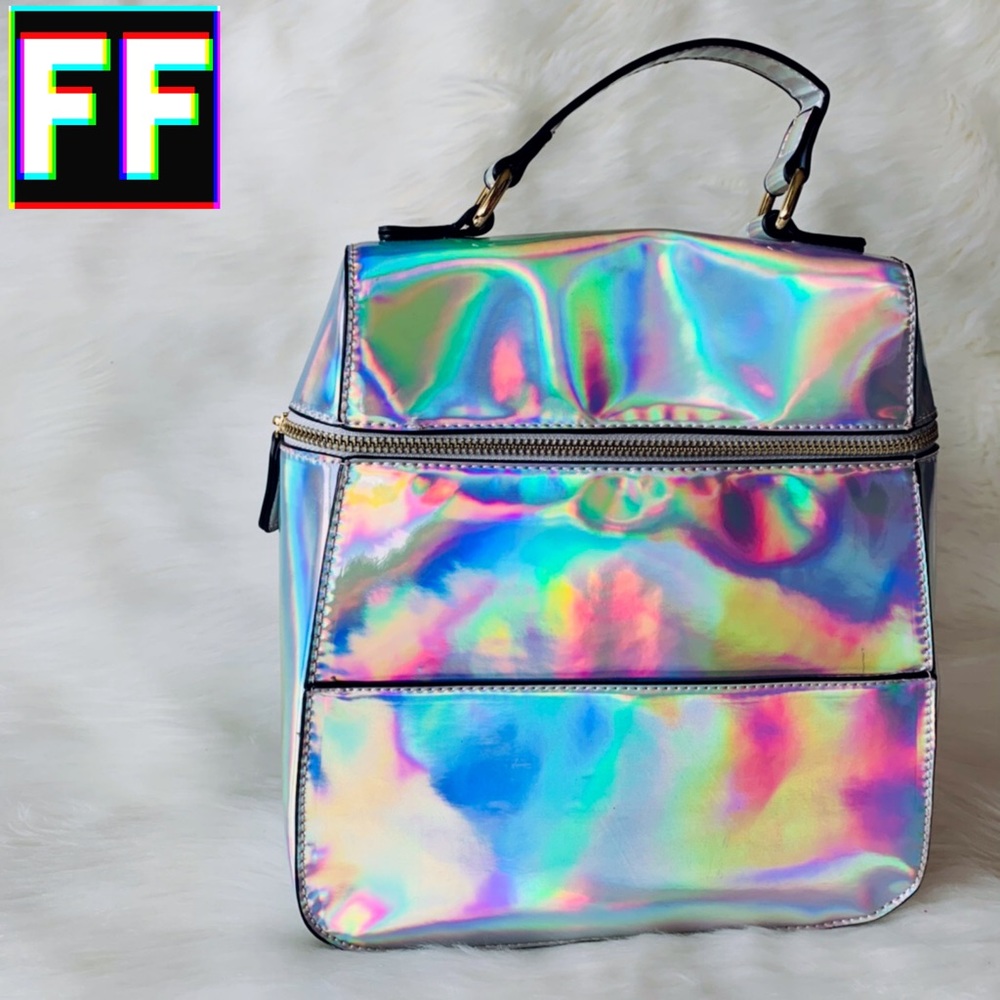 HOLOGRAPHIC BACKPACK TOTE 💿